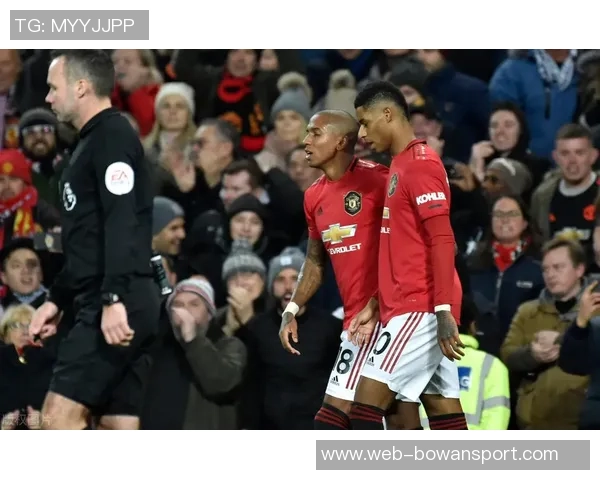 塔里伊森展现潜力成为NBA新星引发球迷热议与期待